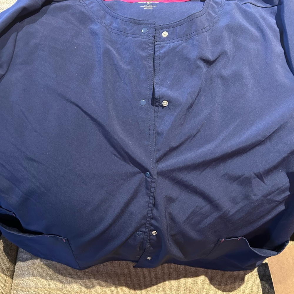 Scrubstar Premium Navy Scrub Jacket with Pink Accent - Picture 2 of 2